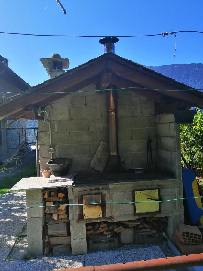 Casa Vacanze La Ca Del Cunfec Сондрио Екстериор снимка