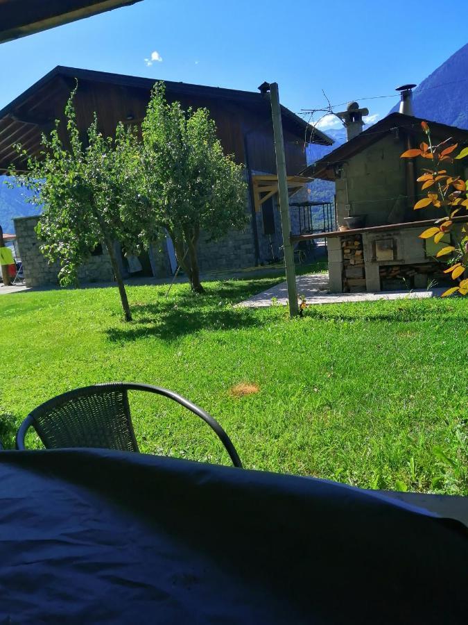 Casa Vacanze La Ca Del Cunfec Сондрио Екстериор снимка