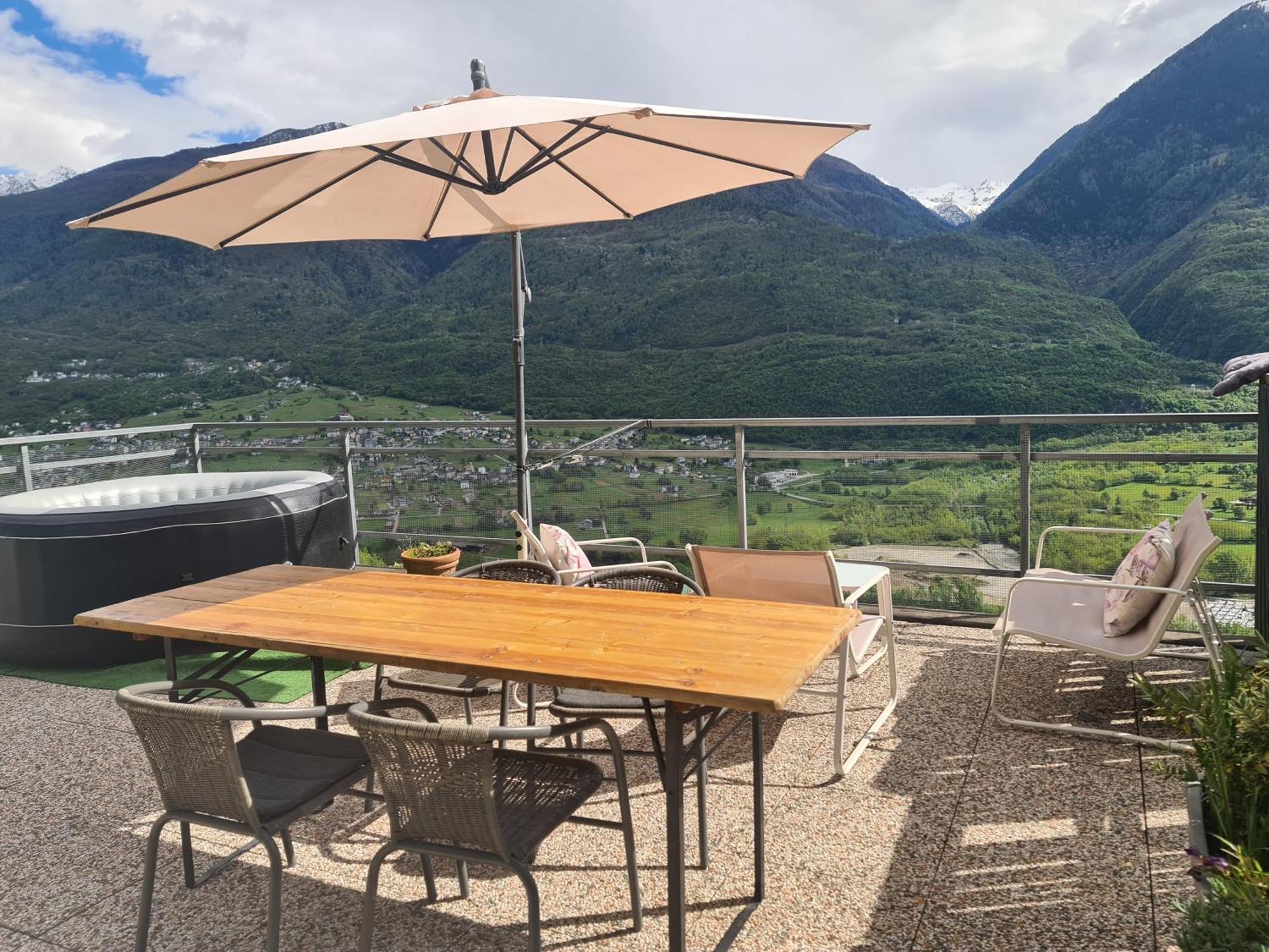 Casa Vacanze La Ca Del Cunfec Сондрио Екстериор снимка